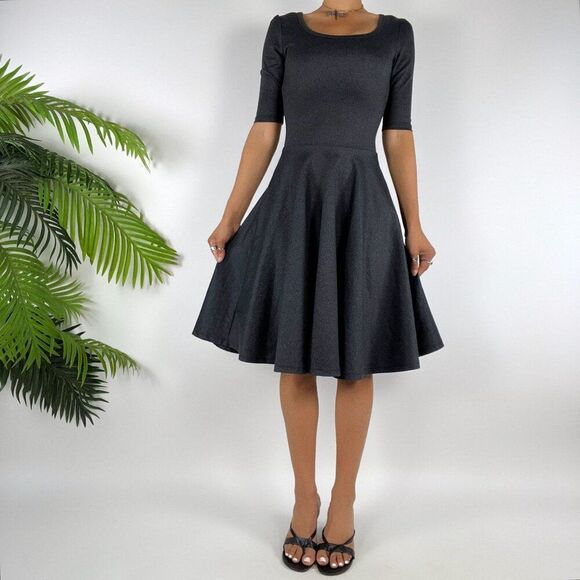 Vintage LuLaRoe Gray Classy Balletcore Half Sleeve Knee Length Ruffle Dress / XS - Picture 4 of 6